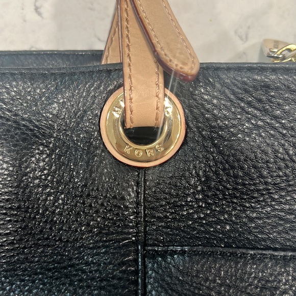 Michael Kors black pebbled leather bag w/tan strap - Picture 2 of 8